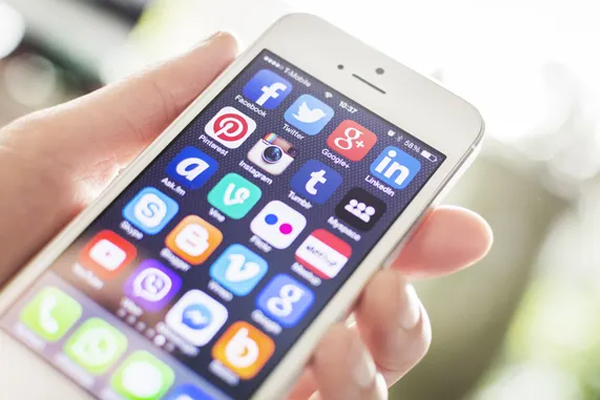 Depositphotos_40285461_S